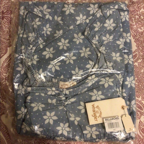 NWT Billabong x Wrangler Just A Dream Denim Dress - Picture 7 of 10
